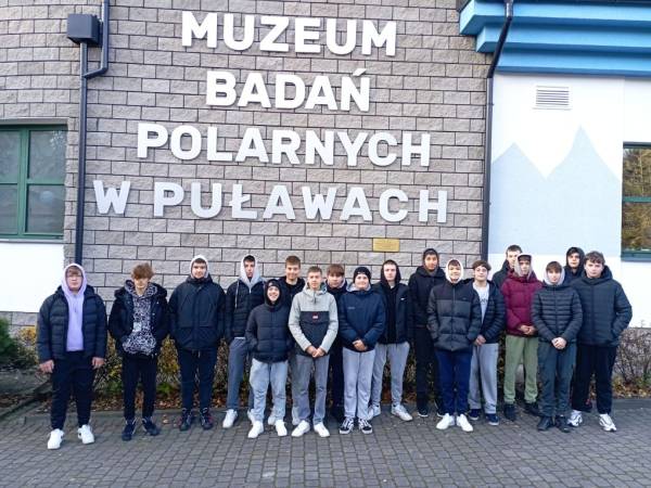 Klasa 2 dt z wizytą w Muzeum Badań Polarnych w Puławach