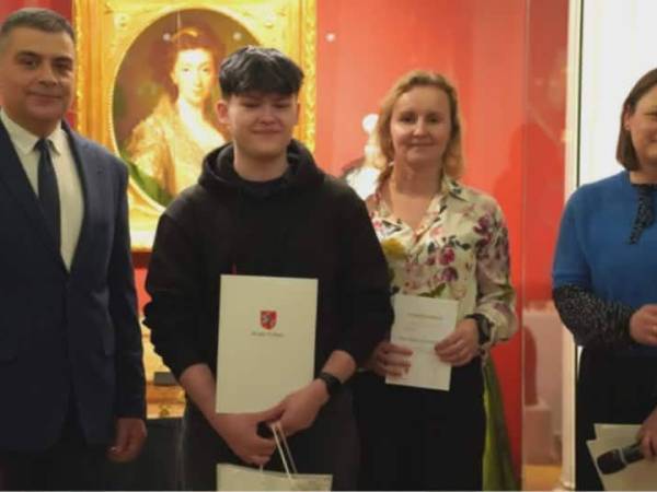 BARTEK PONOWNIE ZOSTAŁ LAUREATEM OGÓLNOPOLSKIEGO KONKURSU PLASTYCZNEGO   